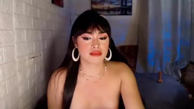 Thumbnail 2, queenkiraasiantsxxx's Stream at Chaturbate, 15 months ago