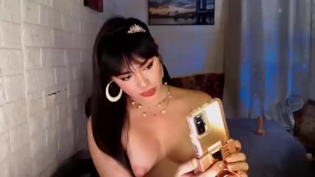 Image 6 of queenkiraasiantsxxx Stream on Chaturbate on 9 months ago