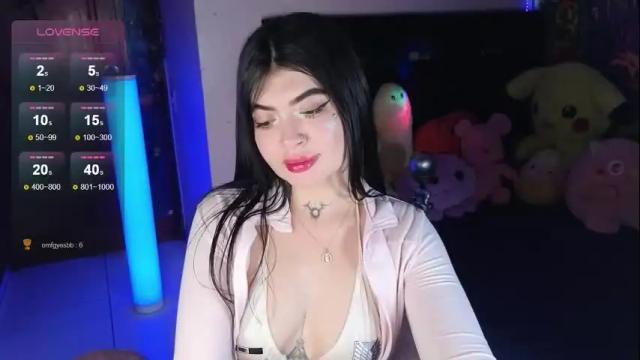 Image 4 of queenlamia Stream on Chaturbate on 1 month ago