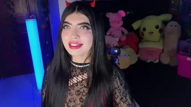 Image 6 of queenlamia Stream on Chaturbate on 1 month ago