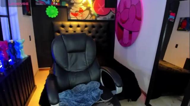 Image 11 of queenlamia Stream on Chaturbate on 19 days ago