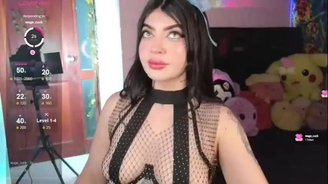 Image 11 of queenlamia Stream on Chaturbate on 8 days ago