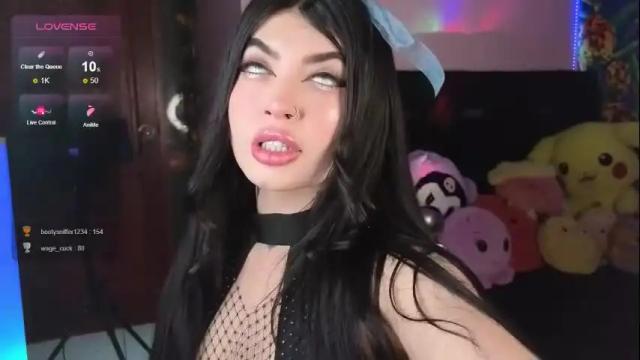 Image 6 of queenlamia Stream on Chaturbate on 8 days ago