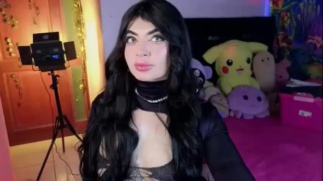 Image 3 of queenlamia Stream on Chaturbate on 5 days ago