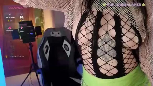 Image 3 of queenlamia Stream on Chaturbate on 1 day ago