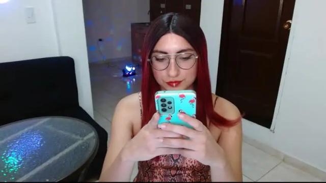 Image 3 of queenlilith_paradise Stream on Chaturbate on 15 months ago
