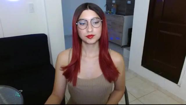 Image 3 of queenlilith_paradise Stream on Chaturbate on 15 months ago