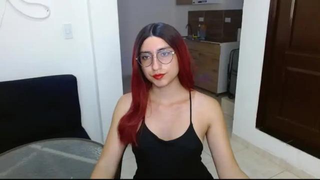 Image 3 of queenlilith_paradise Stream on Chaturbate on 15 months ago