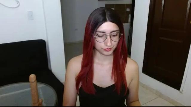 Image 3 of queenlilith_paradise Stream on Chaturbate on 13 months ago