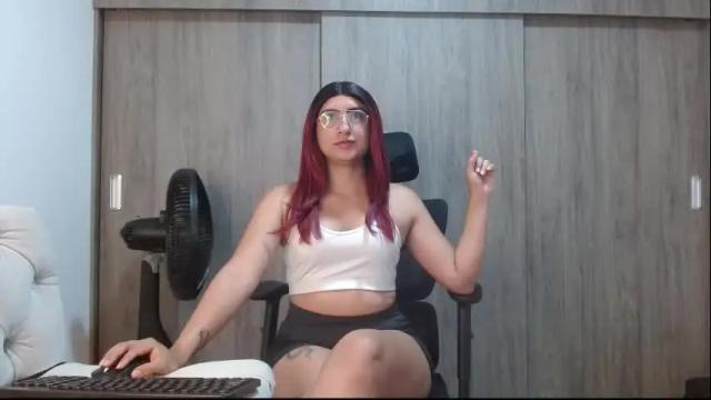 Image 4 of queenlilith_paradise Stream on Chaturbate on 11 days ago