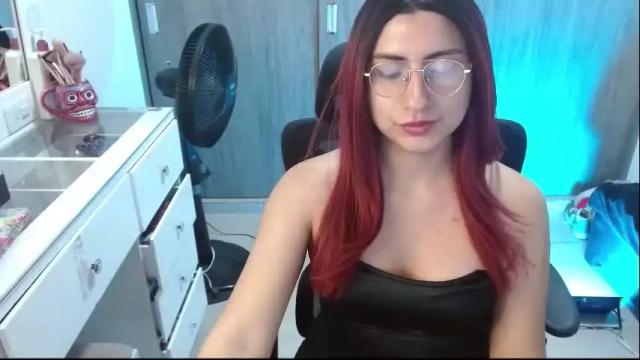 Image 3 of queenlilith_paradise Stream on Chaturbate on 13 days ago