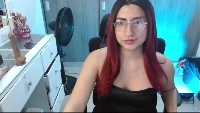 Image 4 of queenlilith_paradise Stream on Chaturbate on 13 days ago
