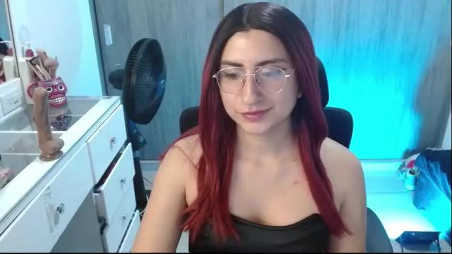 Image 8 of queenlilith_paradise Stream on Chaturbate on 13 days ago
