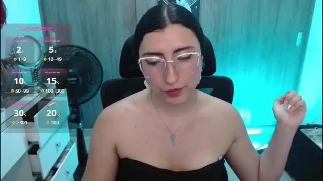 Image 7 of queenlilith_paradise Stream on Chaturbate on 1 month ago