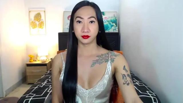 Image 2 of queenmistressts Stream on Chaturbate on 13 months ago
