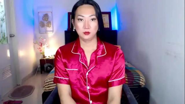 Image 4 of queenmistressts Stream on Chaturbate on 15 days ago