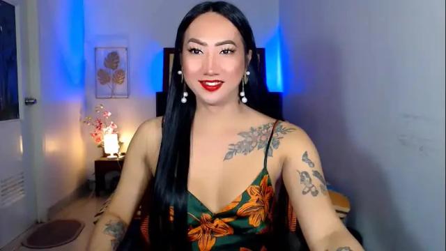 Image 6 of queenmistressts Stream on Chaturbate on 1 month ago