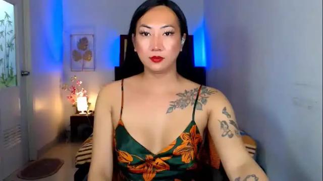 Image 4 of queenmistressts Stream on Chaturbate on 1 month ago