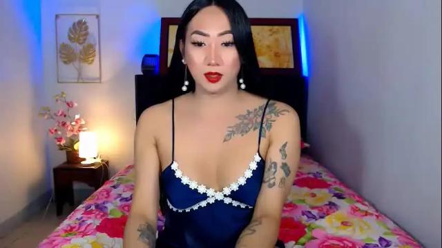 Image 7 of queenmistressts Stream on Chaturbate on 16 days ago