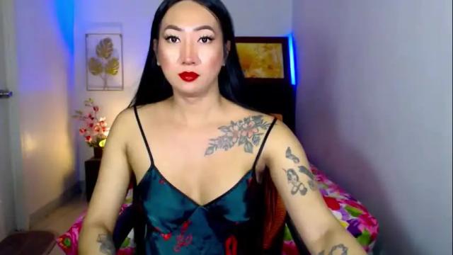Image 3 of queenmistressts Stream on Chaturbate on 13 days ago