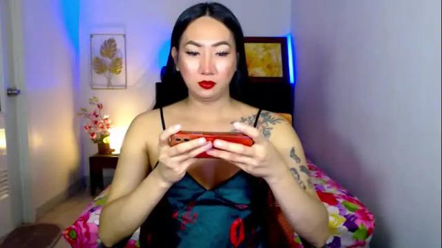 Image 4 of queenmistressts Stream on Chaturbate on 13 days ago