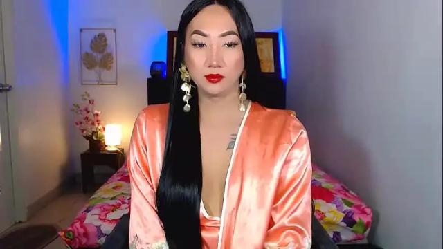 Image 3 of queenmistressts Stream on Chaturbate on 1 month ago