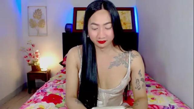Image 6 of queenmistressts Stream on Chaturbate on 18 days ago