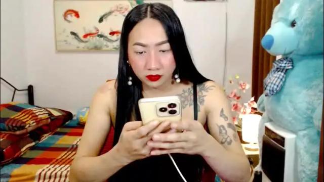 Image 10 of queenmistressts Stream on Chaturbate on 2 months ago