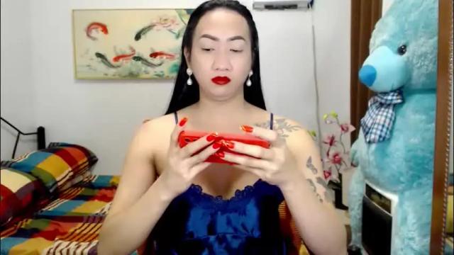 Image 3 of queenmistressts Stream on Chaturbate on 1 month ago