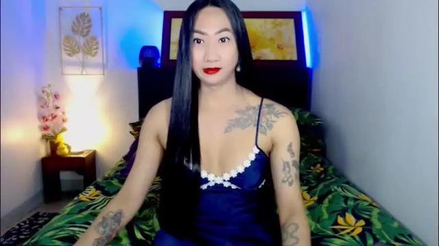 Image 2 of queenmistressts Stream on Chaturbate on 4 days ago