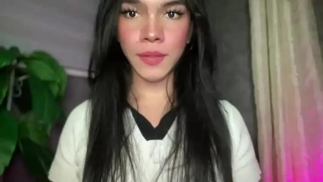 Image 12 of queenn_xxx Stream on Chaturbate on 2 months ago