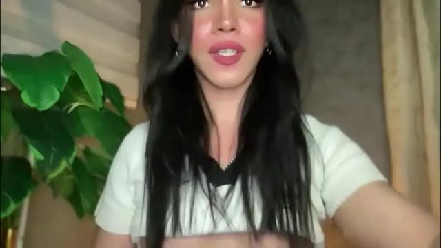 Image 10 of queenn_xxx Stream on Chaturbate on 2 months ago