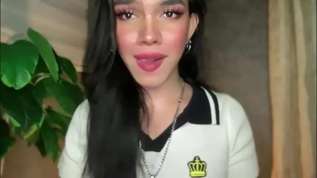 Image 2 of queenn_xxx Stream on Chaturbate on 2 months ago