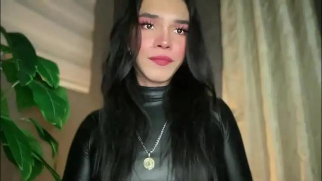 Image 2 of queenn_xxx Stream on Chaturbate on 2 months ago