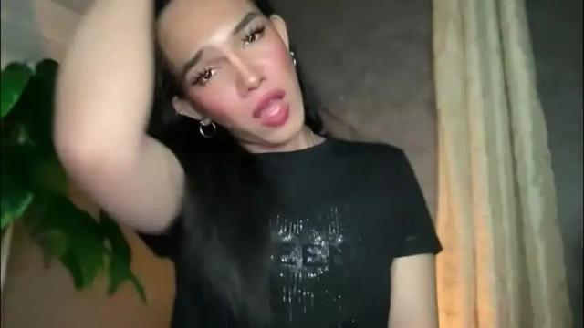 Image 4 of queenn_xxx Stream on Chaturbate on 2 months ago