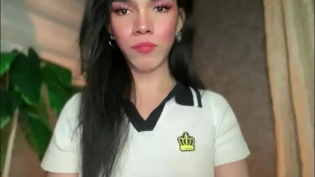 Image 11 of queenn_xxx Stream on Chaturbate on 2 months ago