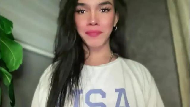 Image 4 of queenn_xxx Stream on Chaturbate on 1 month ago