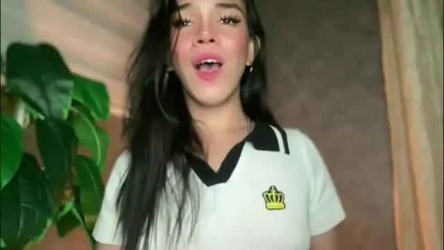 Image 10 of queenn_xxx Stream on Chaturbate on 1 month ago