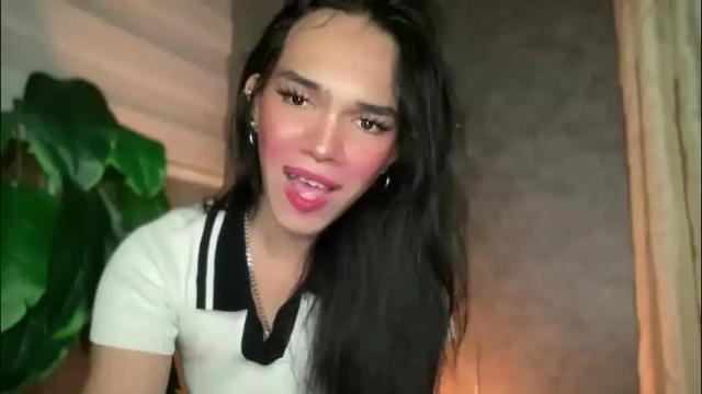 Image 6 of queenn_xxx Stream on Chaturbate on 1 month ago