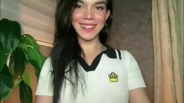 Image 12 of queenn_xxx Stream on Chaturbate on 1 month ago