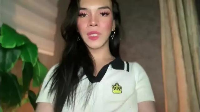 Image 6 of queenn_xxx Stream on Chaturbate on 1 month ago