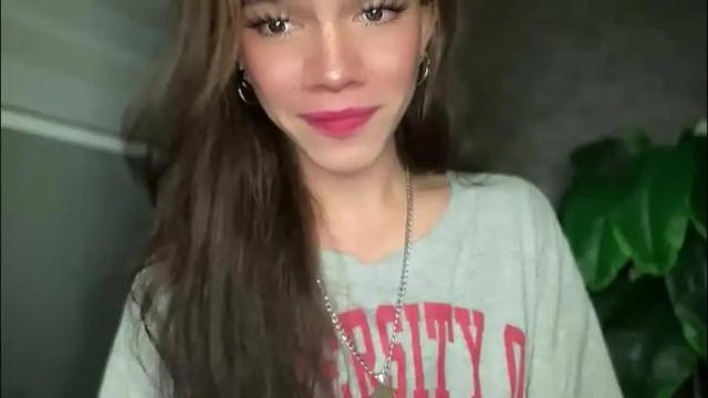 Image 3 of queenn_xxx Stream on Chaturbate on 10 days ago