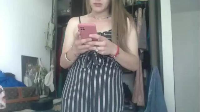 Image 4 of queennicky88 Stream on Chaturbate on 3 months ago