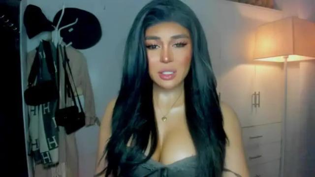 Image 10 of queenofamerica Stream on Chaturbate on 15 months ago