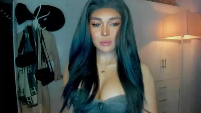 Image 12 of queenofamerica Stream on Chaturbate on 15 months ago