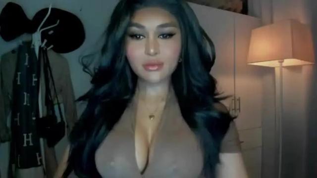 Image 11 of queenofamerica Stream on Chaturbate on 15 months ago