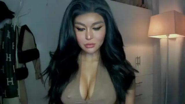 Image 4 of queenofamerica Stream on Chaturbate on 14 months ago