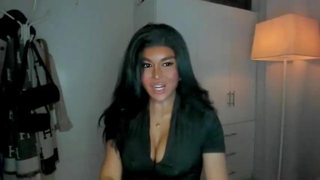 Image 6 of queenofamerica Stream on Chaturbate on 13 months ago