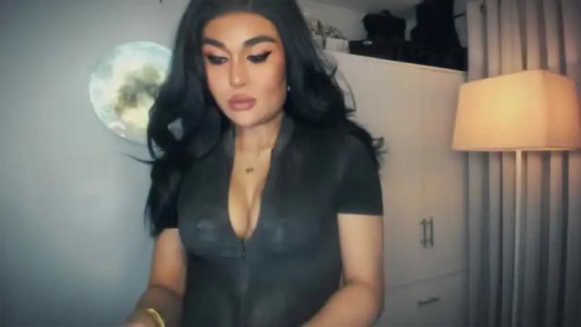 Image 4 of queenofamerica Stream on Chaturbate on 12 months ago