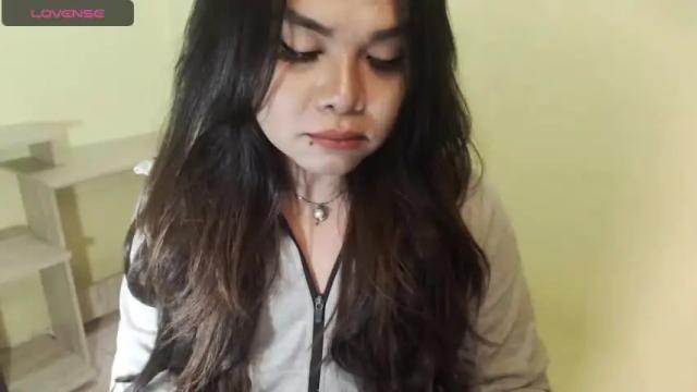 Image 7 of queenofdominant Stream on Chaturbate on 12 months ago